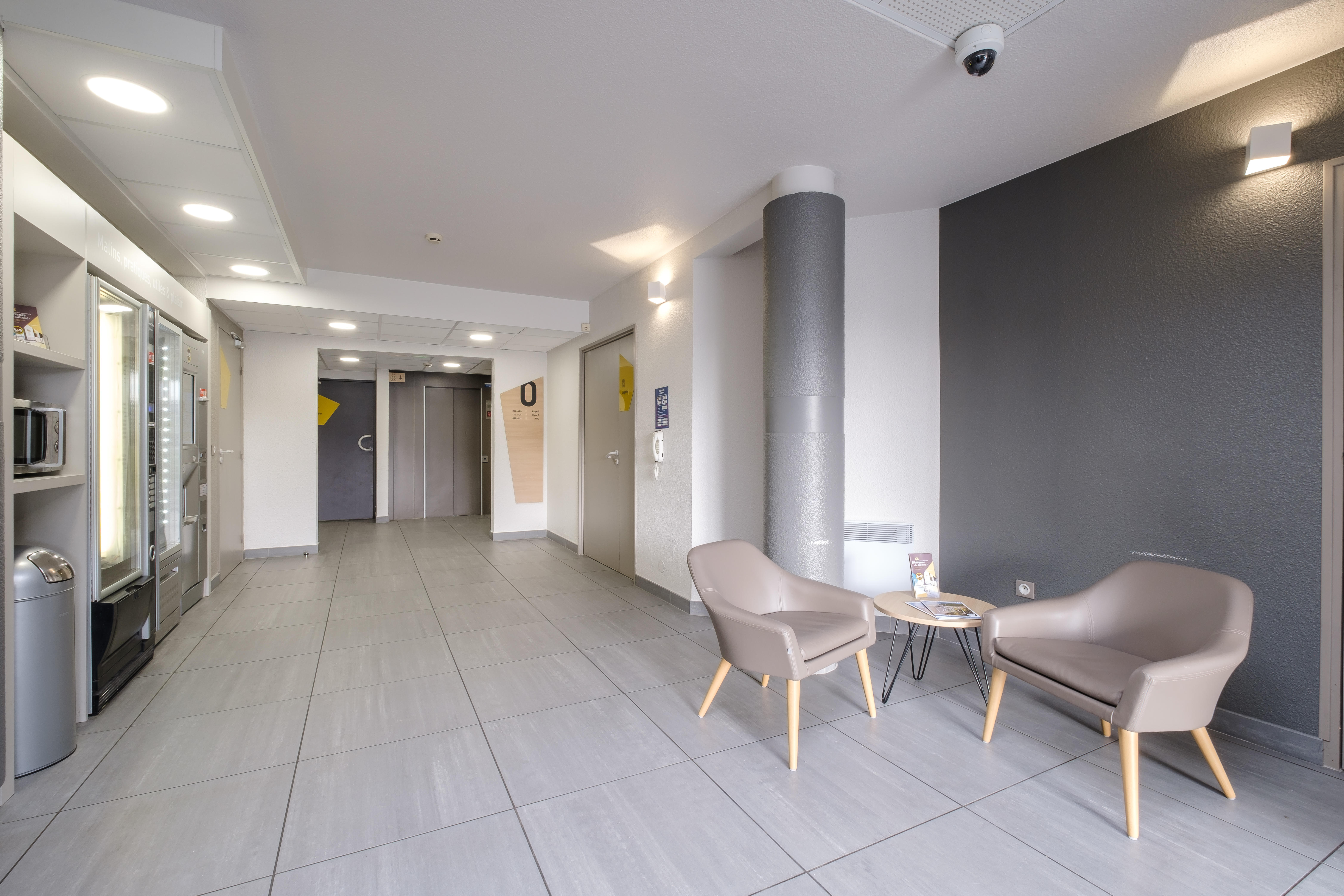 Фото B&b Hotel Calais Centre St Pierre