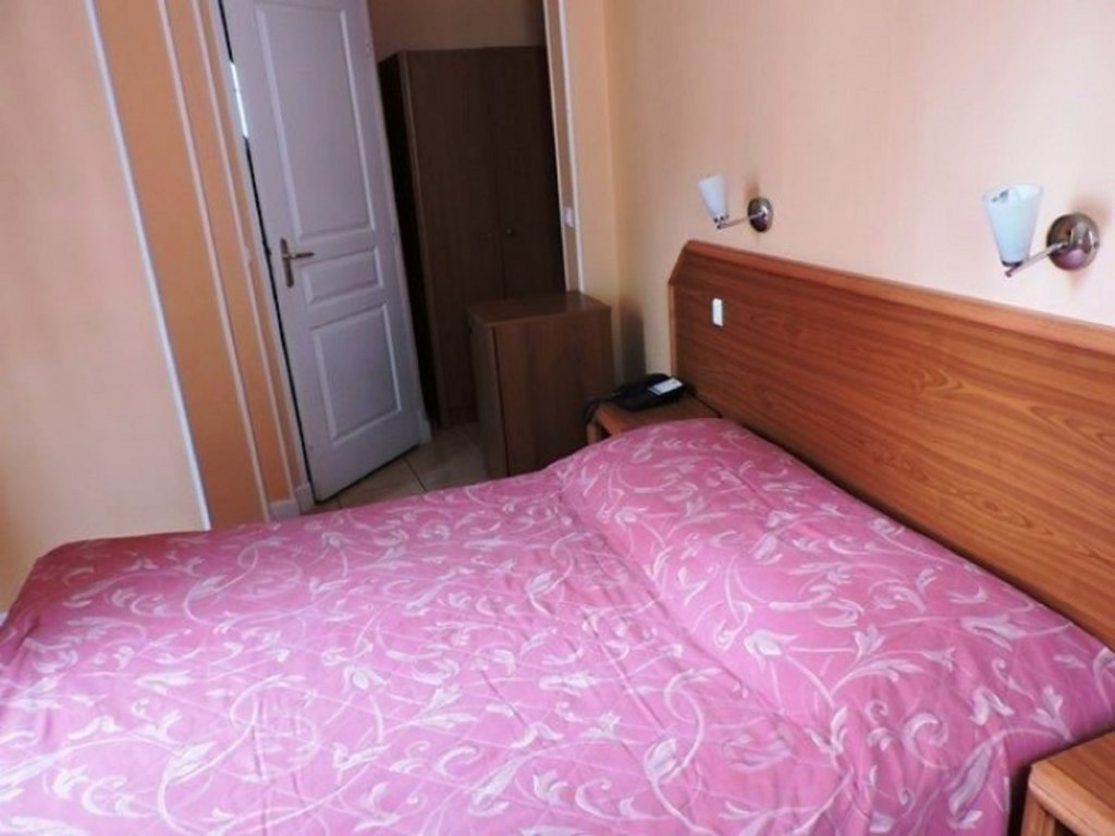 Фото Paris Hotel Le Mediterraneen