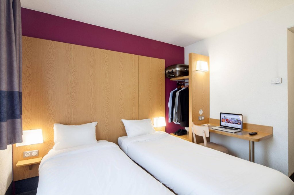 Фото B&b Hotel Paris Le Bourget