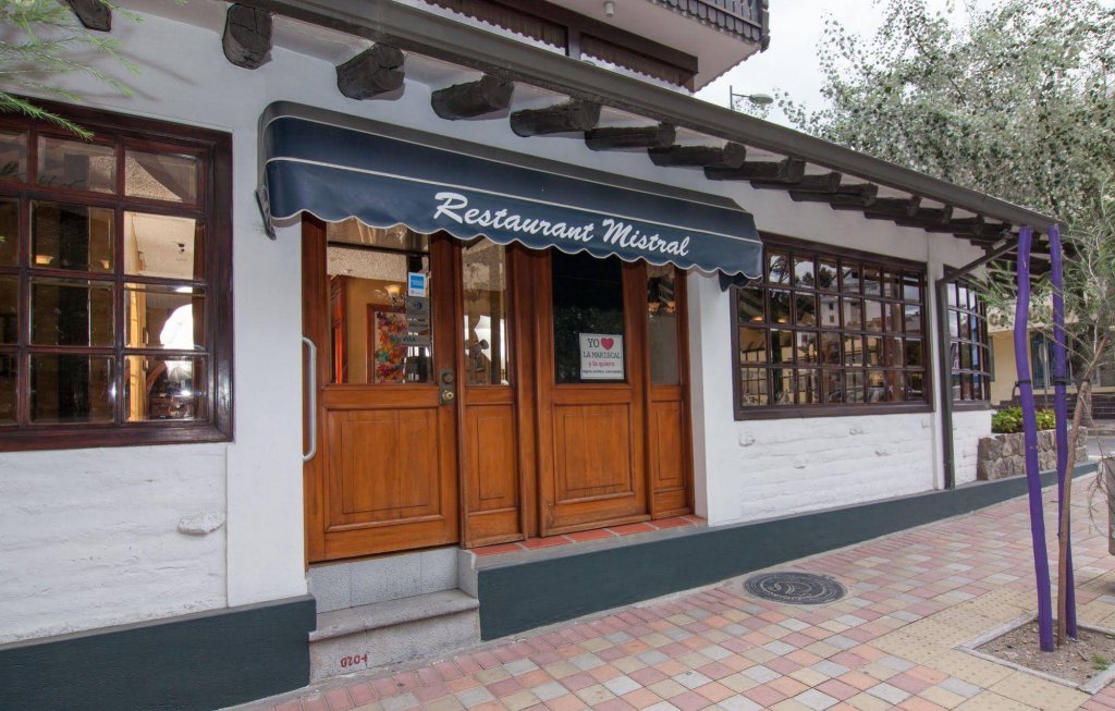 Фото Selina Quito