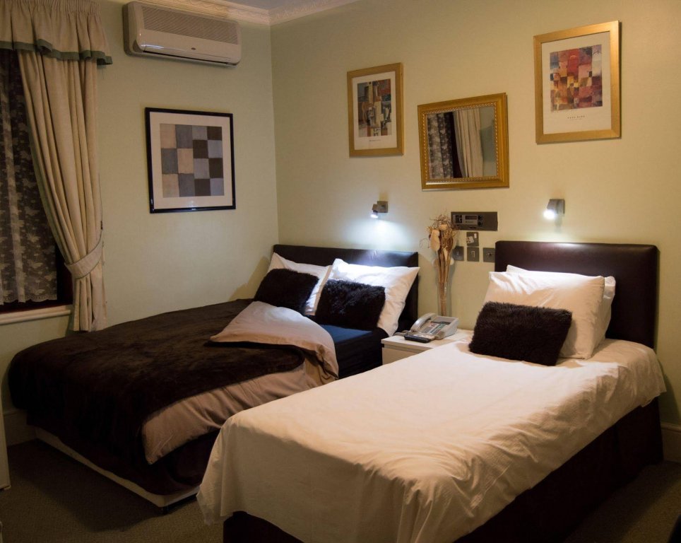 Фото Park Avenue Hotel