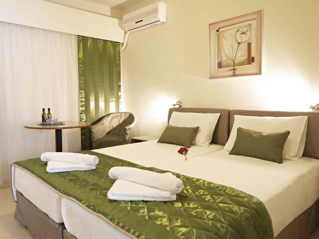 Фото Hotel Galaxias