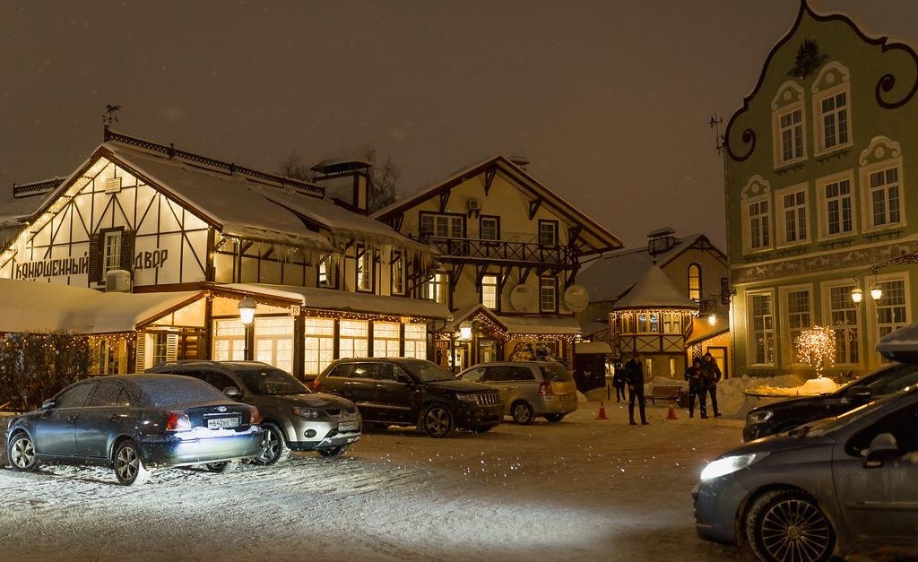 Фото Конюшенный двор