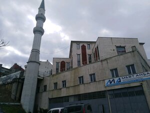 Hacı Rıza-Hürmüz Özdemir Cami (İstanbul, Esenyurt, Osmangazi Mah., Itır Sok., 4), cami  Esenyurt'tan