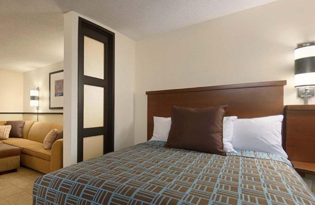 Фото Hyatt Place Madison Downtown