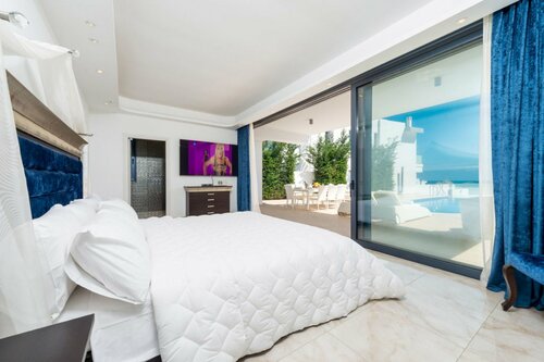 Гостиница Вилла Lombardi в Протарасе