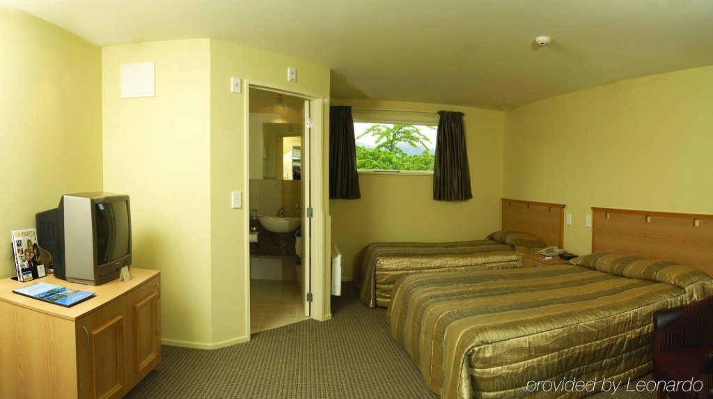 Фото Kingsgate Hotel Te Anau