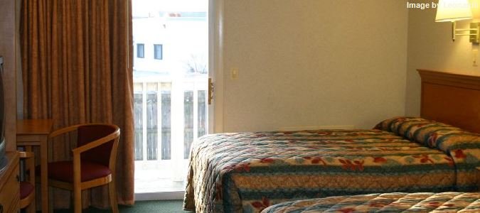 Фото Hyannis Travel Inn