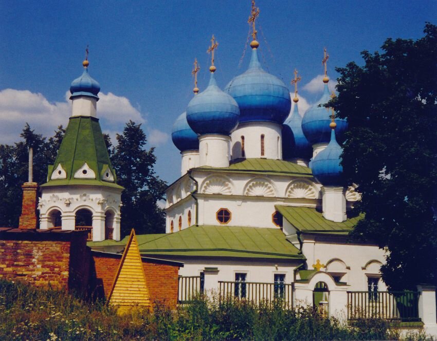Церковь троицы живоначальной д чашниково с1 фото