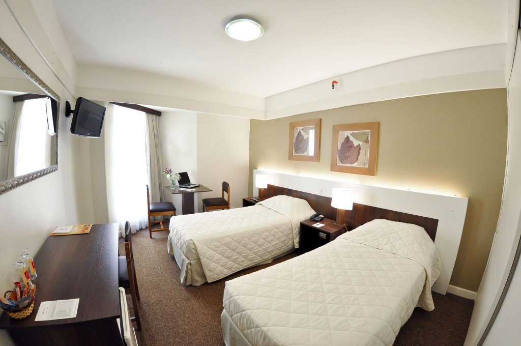 Фото Hotel Continental Porto Alegre