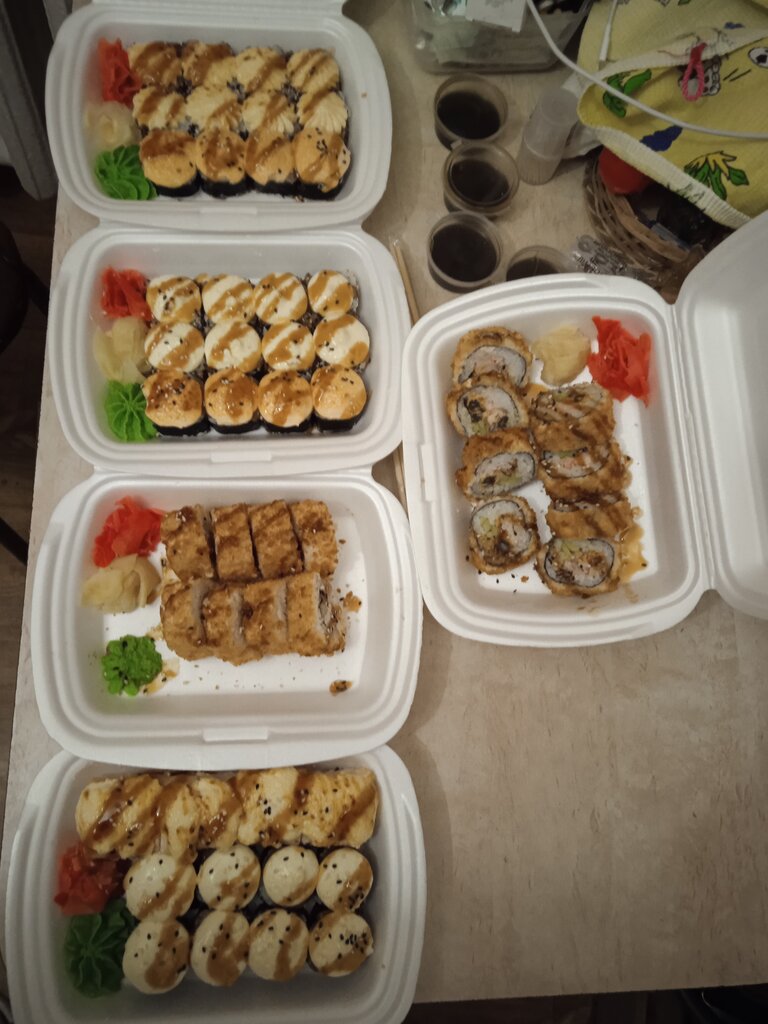 Food and lunch delivery Рахат Ролл, Bugulma, photo