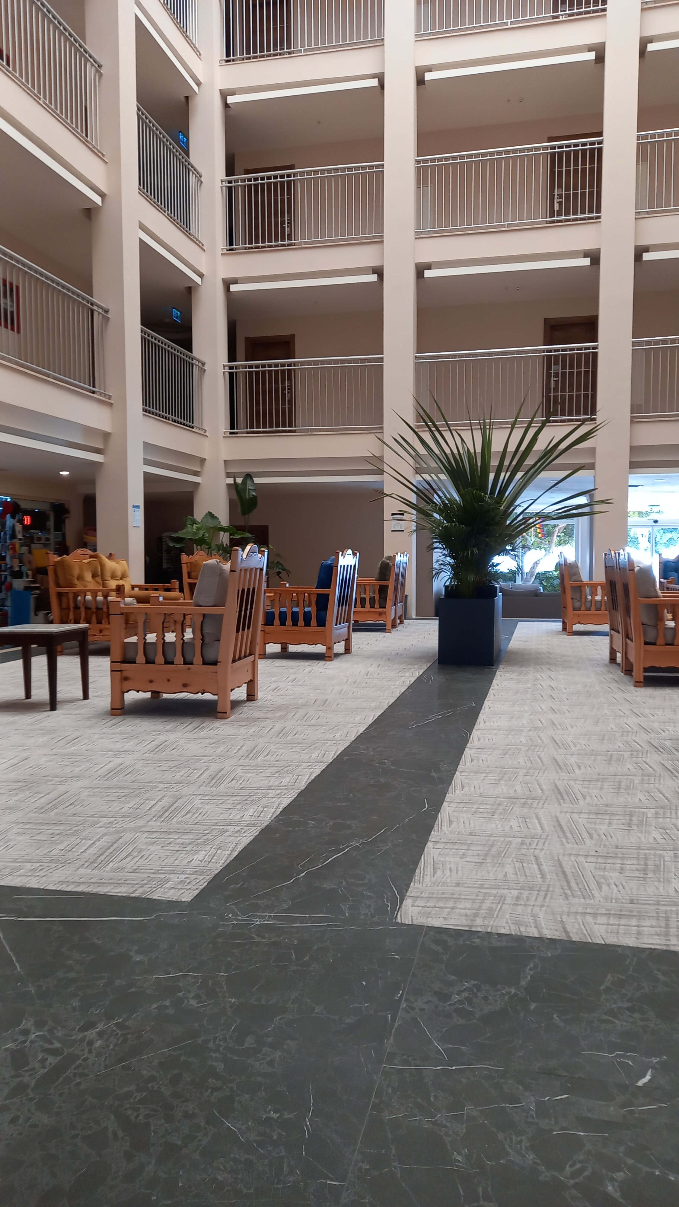 Фото Nerton Hotel