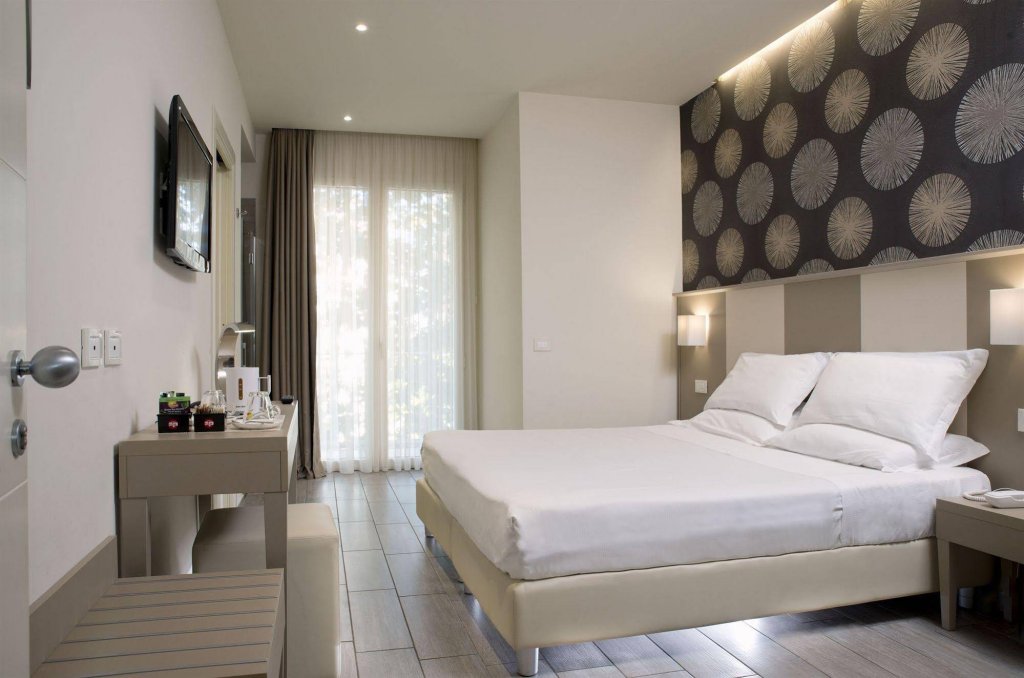 Фото L'hotel
