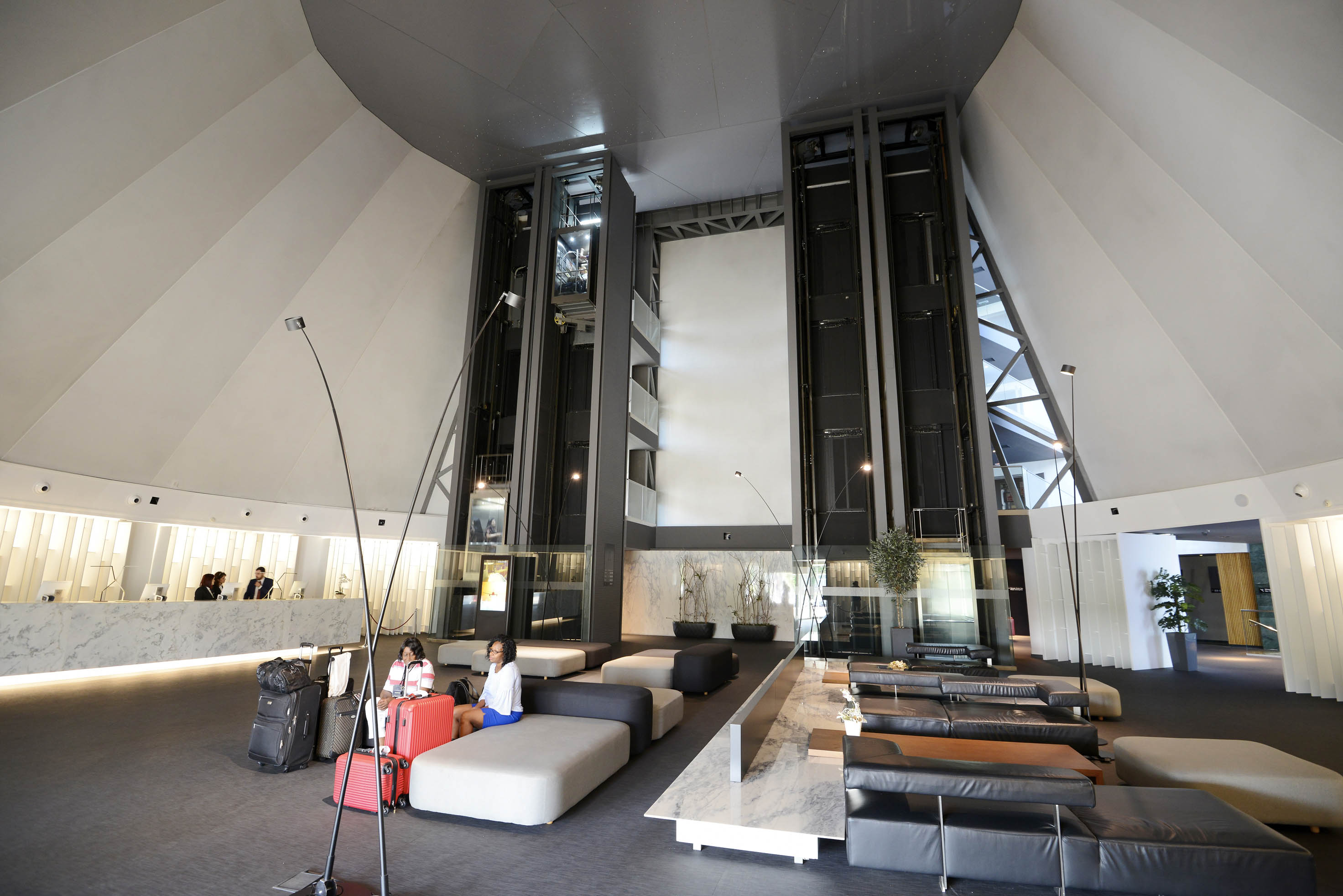 Фото Barcelona Airport Hotel