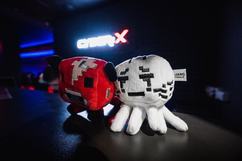 Изображение клуба CyberX на Шмидта № 3