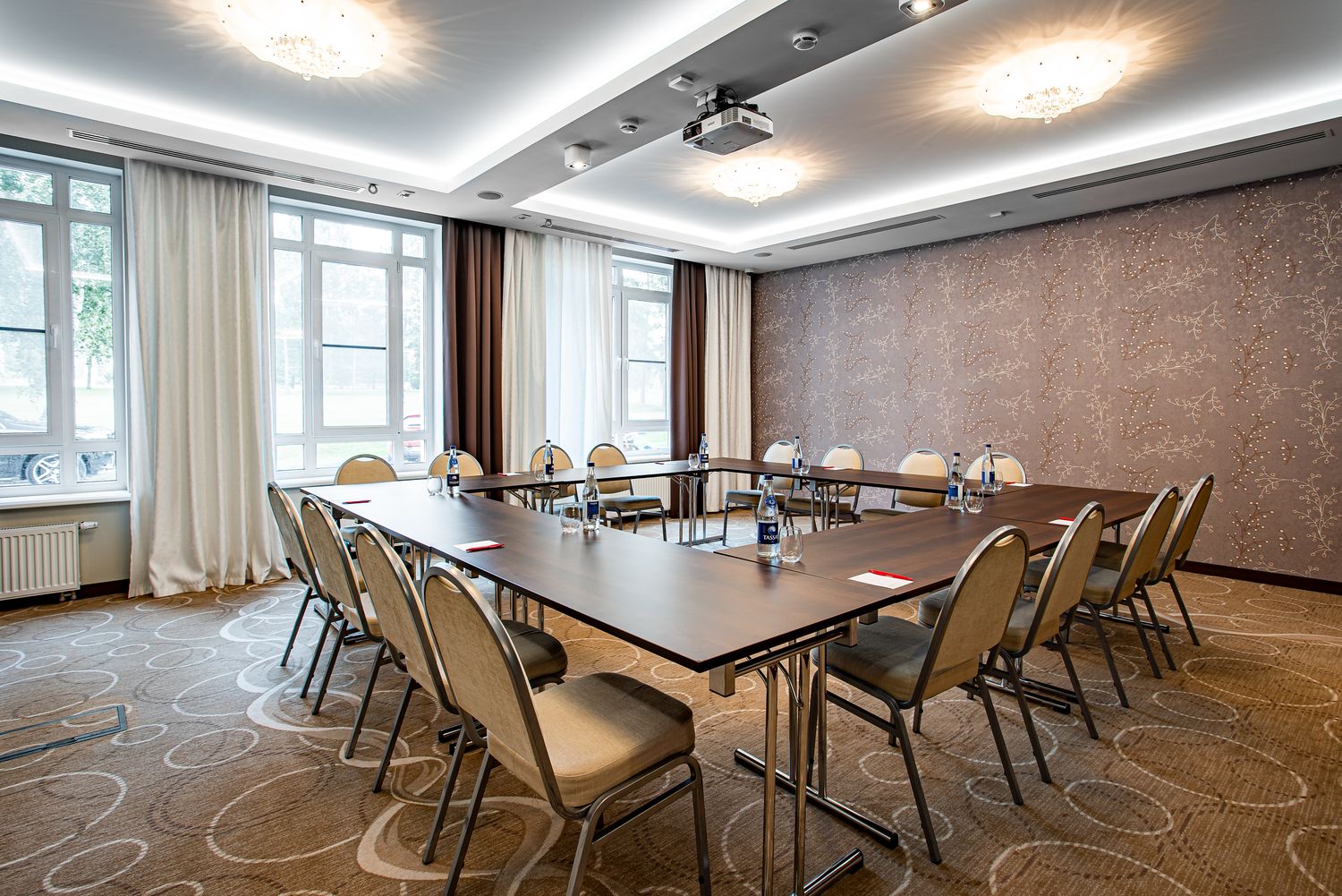 Фото Ramada Hotel & Suites by Wyndham Novosibirsk