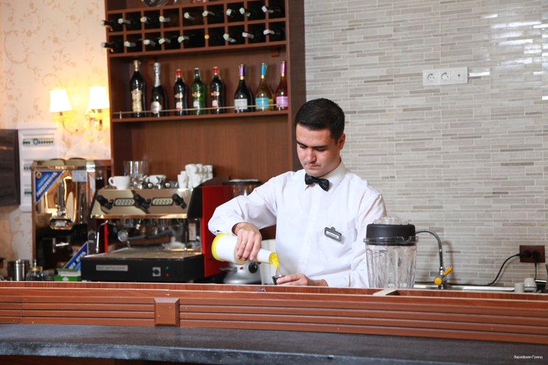 Фото Zarafshan Grand Hotel