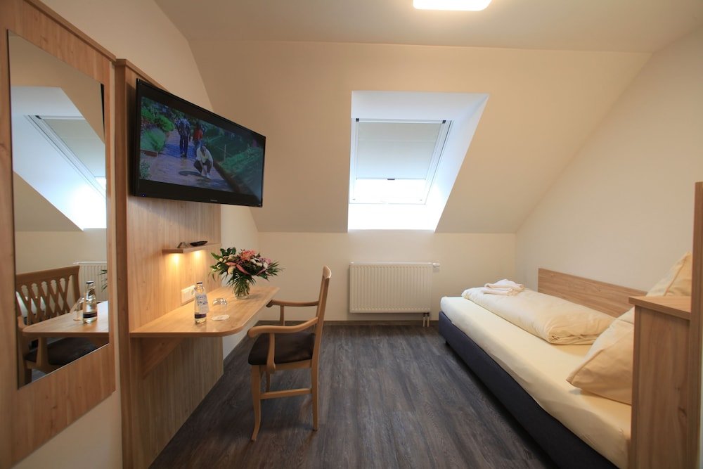 Фото Hotel Gasthaus Sonne