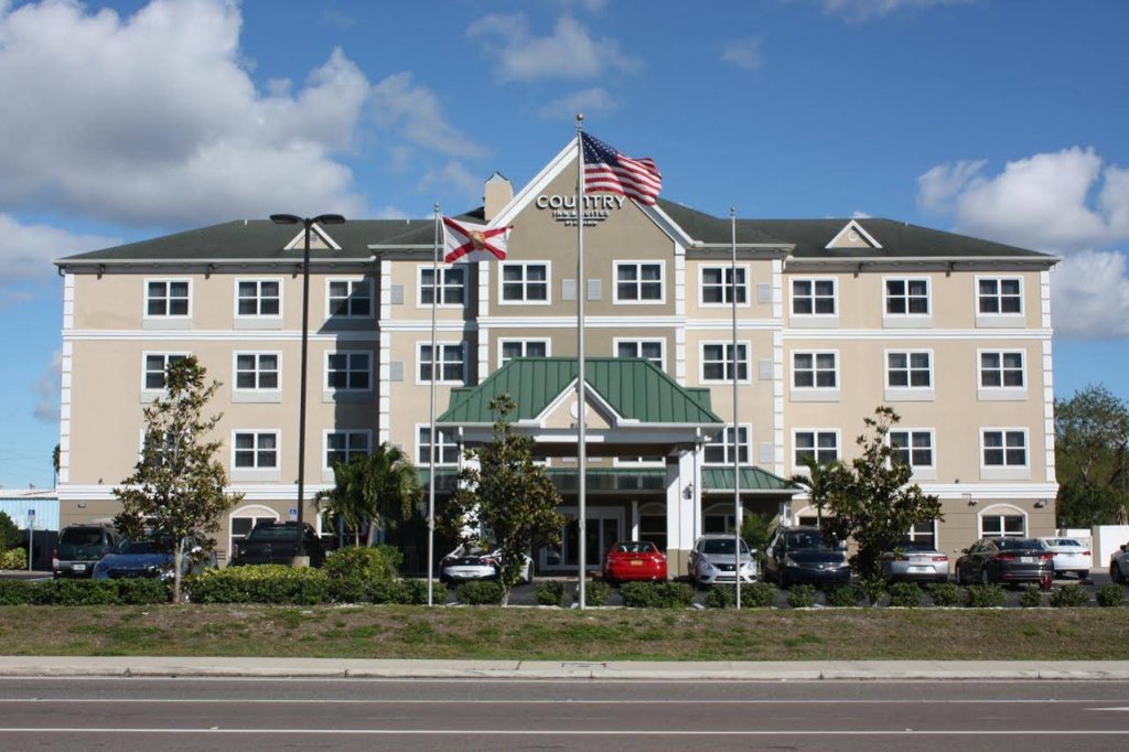 Фото Country Inn & Suites by Radisson, Tampa Airport North, Fl