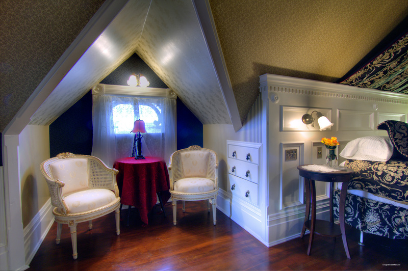 Фото Gingerbread Mansion Inn