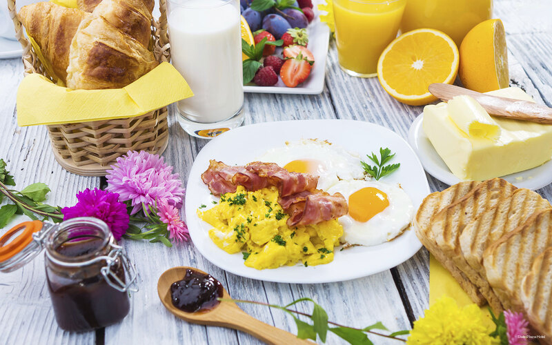 Фото State Plaza