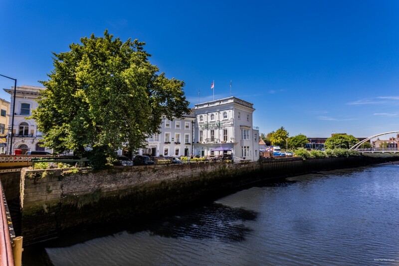 Фото Econo Lodge Truman Inn
