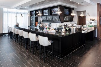 Фото Courtyard by Marriott Richmond Downtown