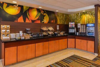 Гостиница Fairfield Inn & Suites by Marriott Santa Maria в Санта-Марии