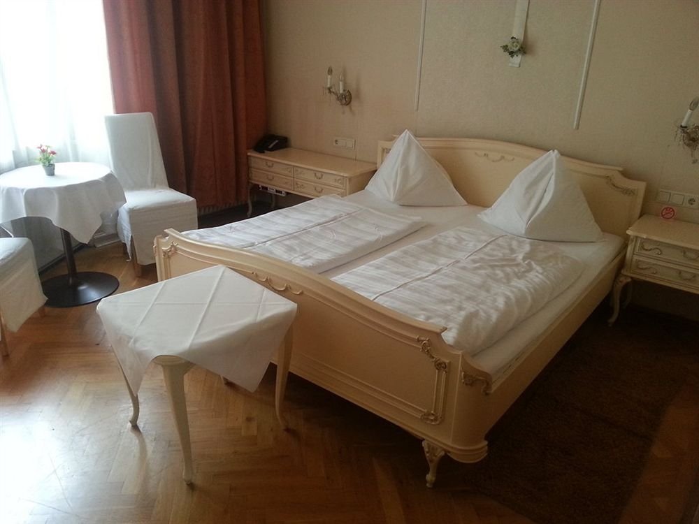 Фото Hotel Pension Baronesse