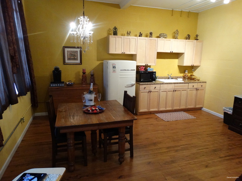 Фото Davie School Inn