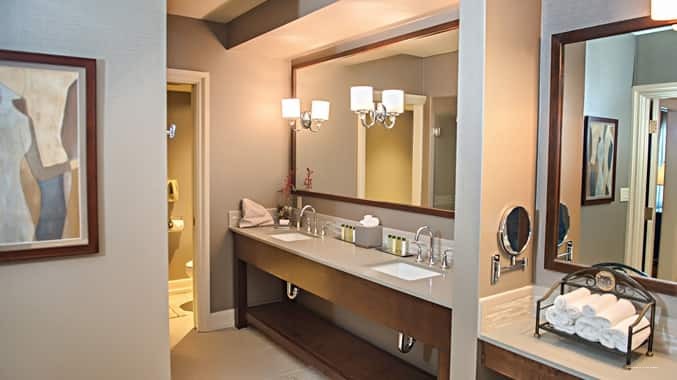 Фото DoubleTree by Hilton Hotel Modesto