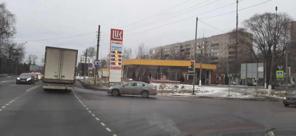 Benzin istasyonu Lukoil, Elektrostal, foto