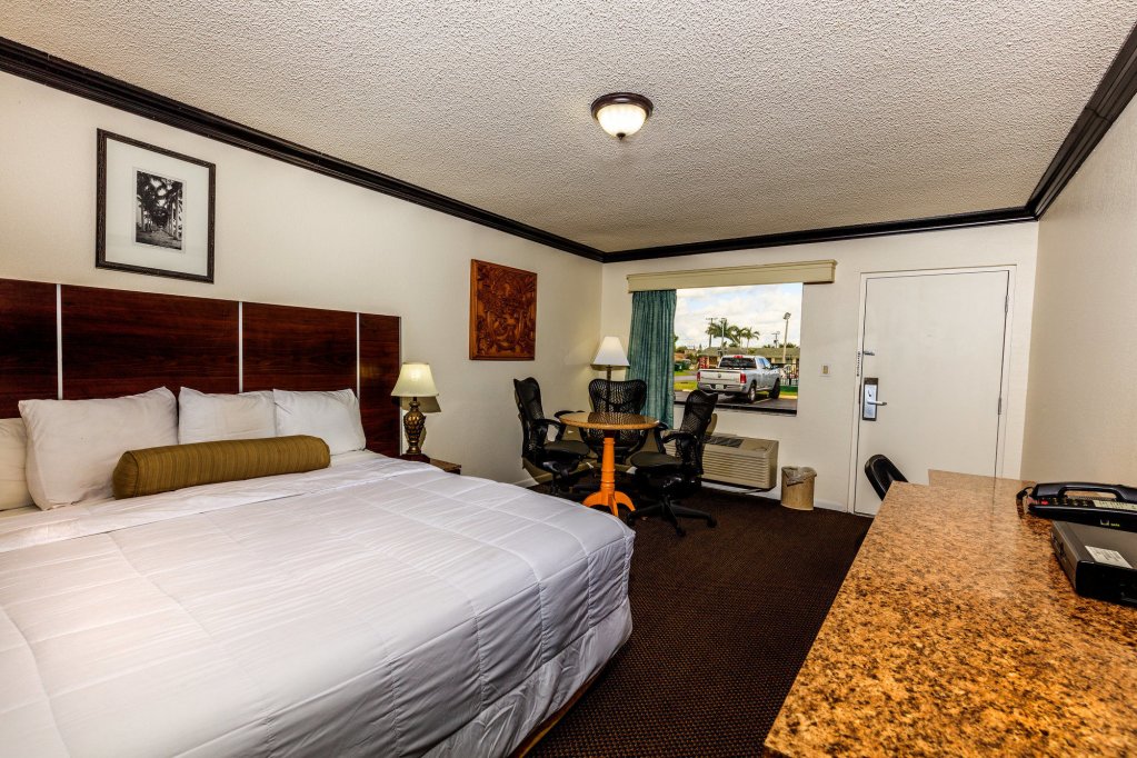Фото Budget Host Inn