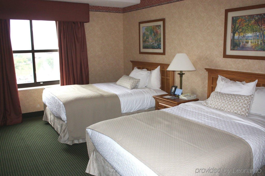 Фото Embassy Suites Omaha - Downtown/Old Market