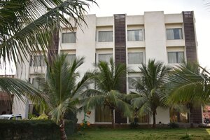 Goverdhan Greens Resort Dwarka
