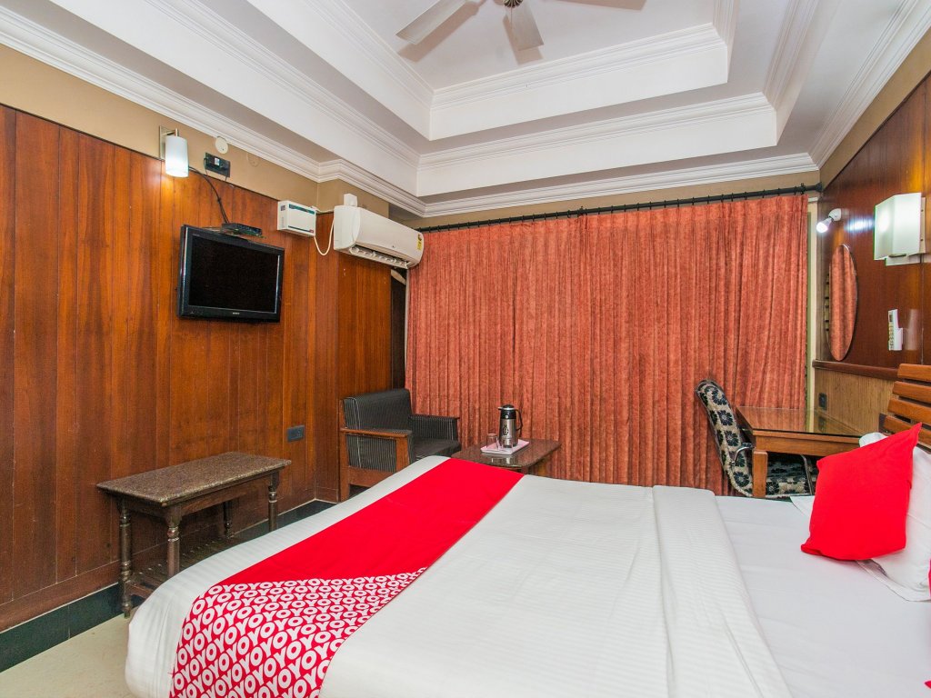 Фото Oyo 3778 Hotel Pulkeshi