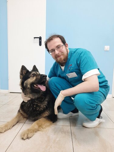 Купить 3-комнатную квартиру с совмещенным санузлом на улице Тренёва в Астрахани 