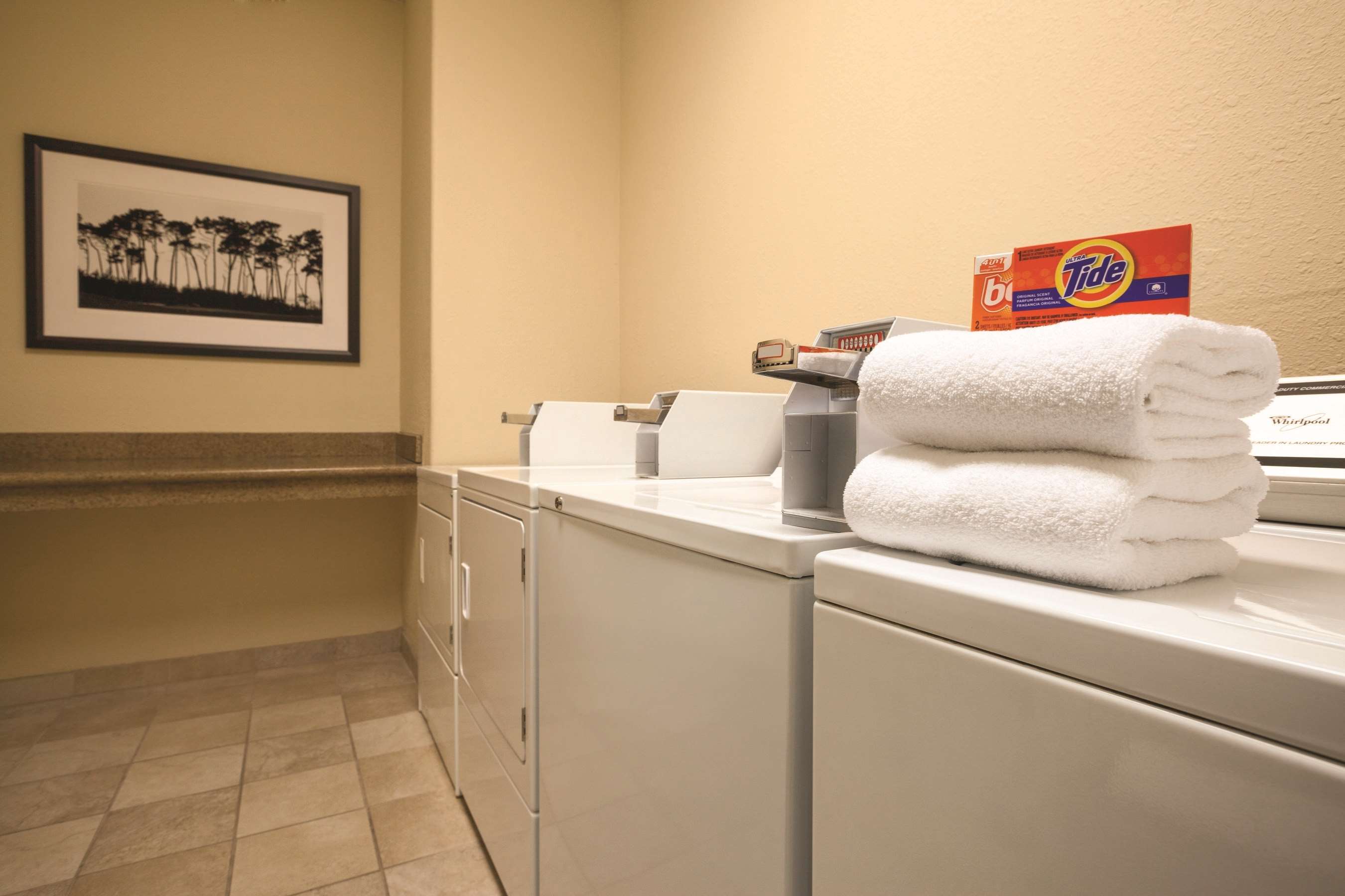 Фото Country Inn & Suites by Radisson, Mason City, Ia