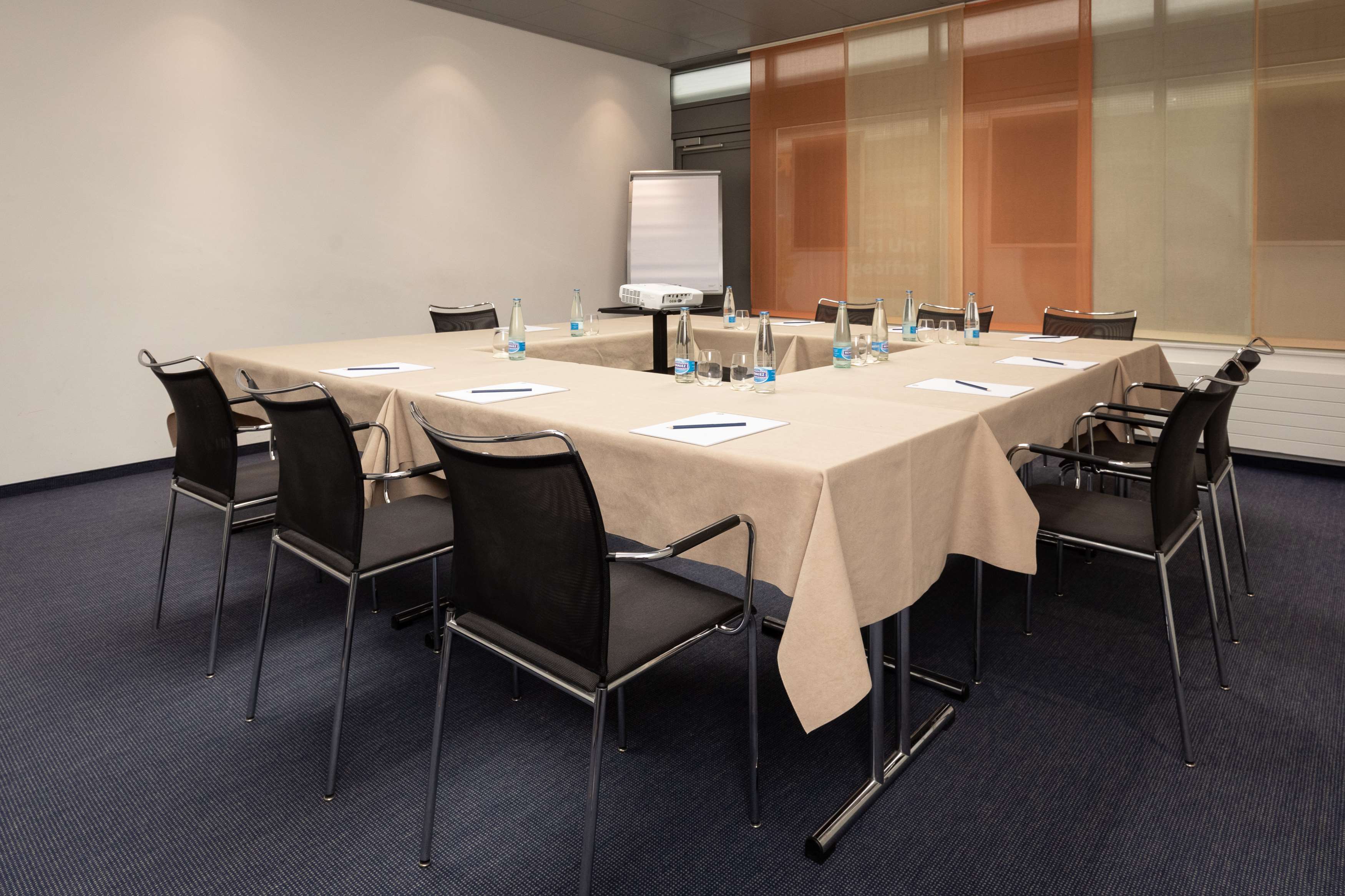 Фото Hotel Spirgarten