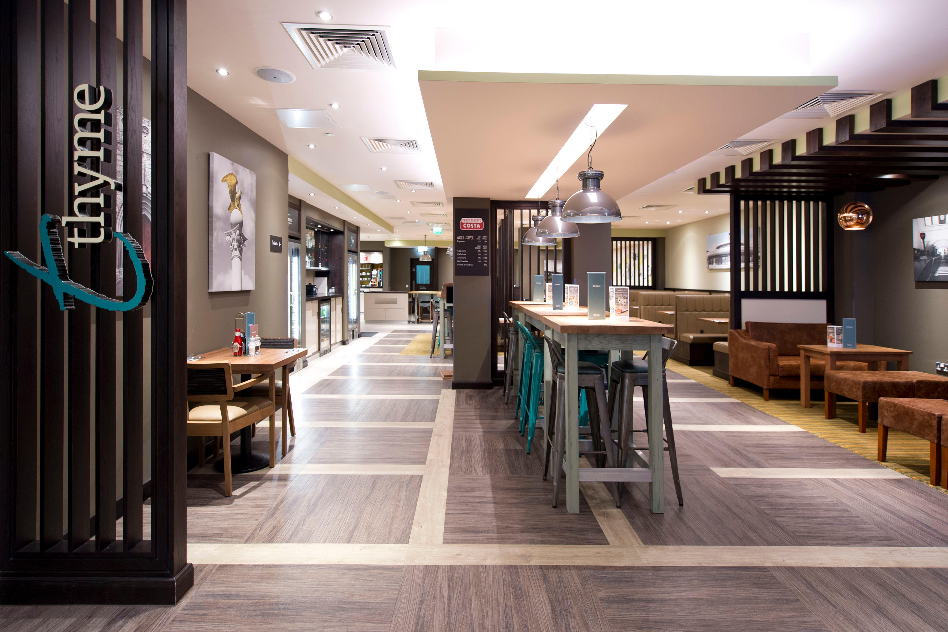 Фото Premier Inn London Southgate