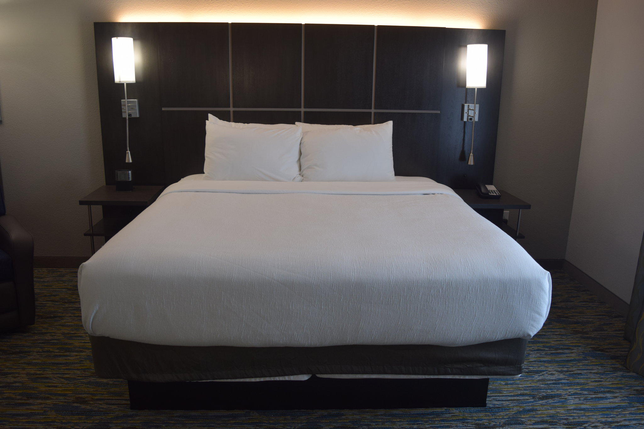 Фото Candlewood Suites Nashville - Metro Center, an Ihg Hotel