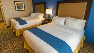 Holiday Inn Express & Suites Thunder Bay, an Ihg Hotel