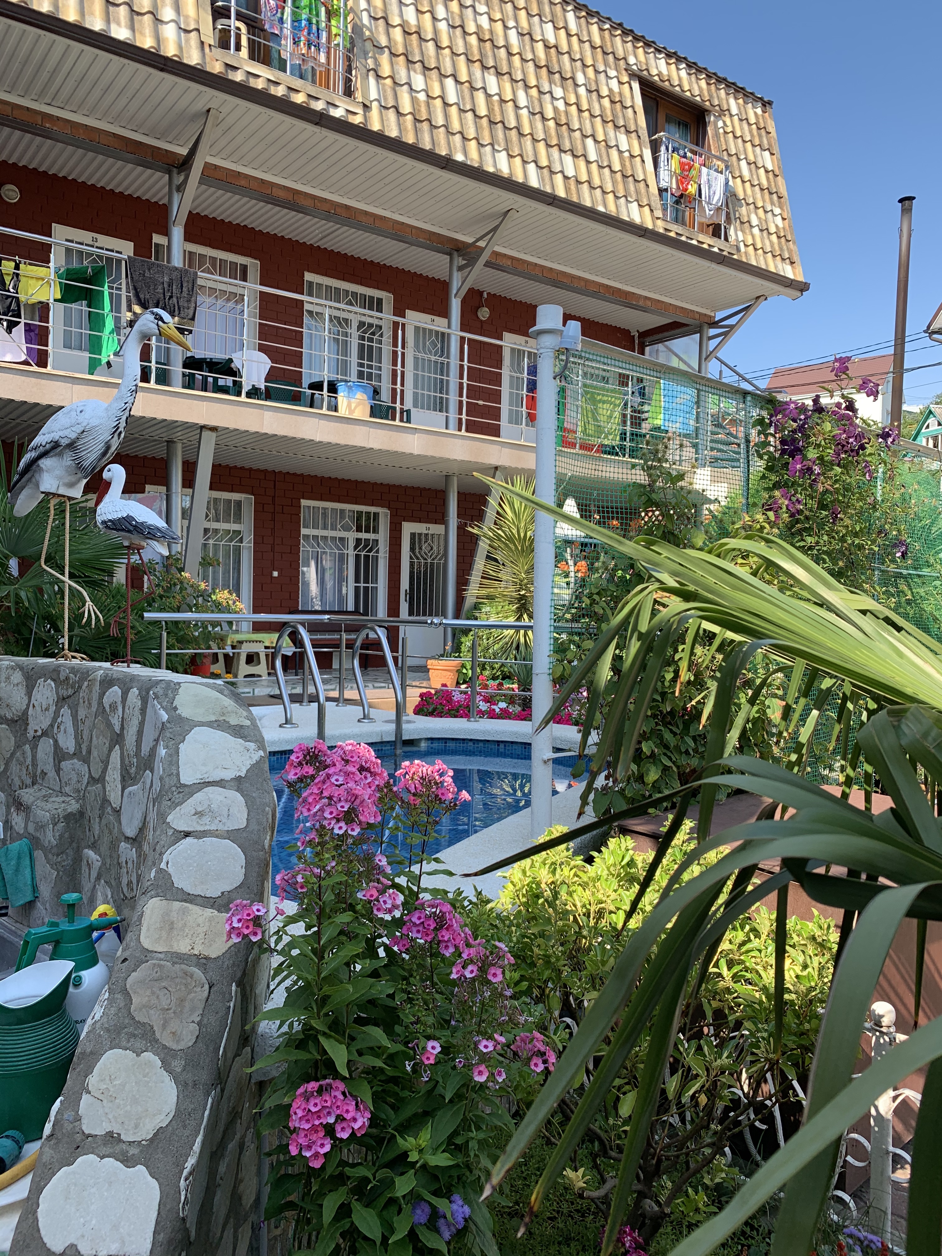 Фото отеля 1