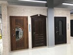 Geona (Kommunalnaya Street, 32), puertas