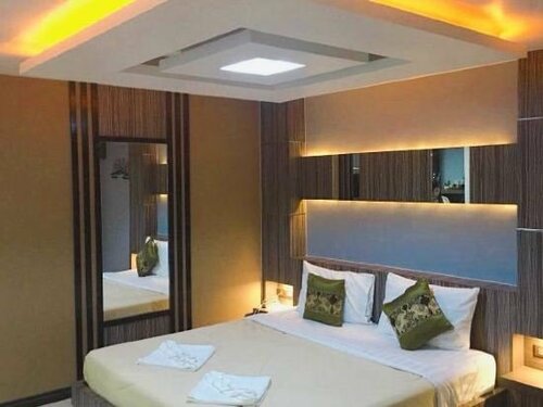 Гостиница Mr. Macs Hotel в Паттайе
