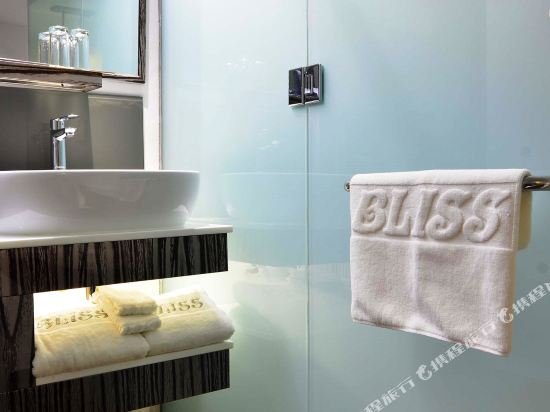 Фото Bliss Hotel Singapore