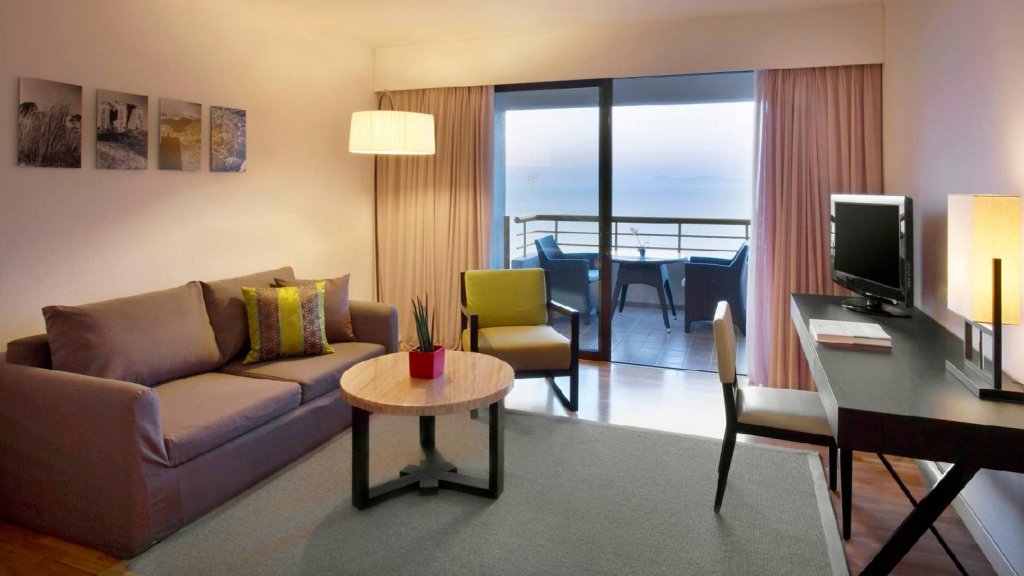 Фото Курортный отель Sheraton Rhodes Resort