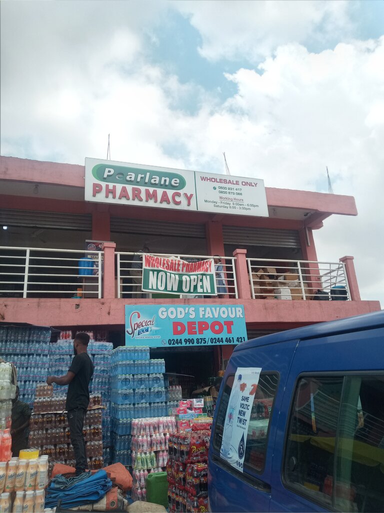 Supermarket God's Favour Depot Suame, Kumasi, photo