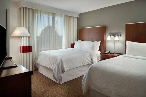 Гостиница Four Points by Sheraton Charlotte в Шарлотте
