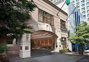 Гостиница The Paramount Hotel